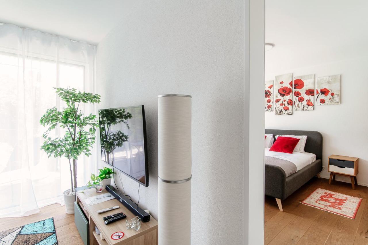 Linda Terrace By Quokka 360 - Modern One-Bedroom Flat With Sun Terrace Локарно Екстер'єр фото